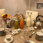 Discover Partenope